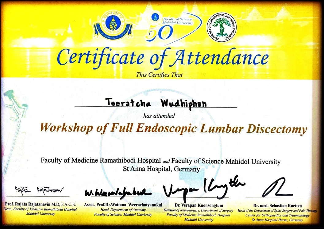 The Clinique and Health Clinic (เดอะคลีนิกค์ แอนด์ เฮลธ์ คลินิกเวชกรรม) certificate 0