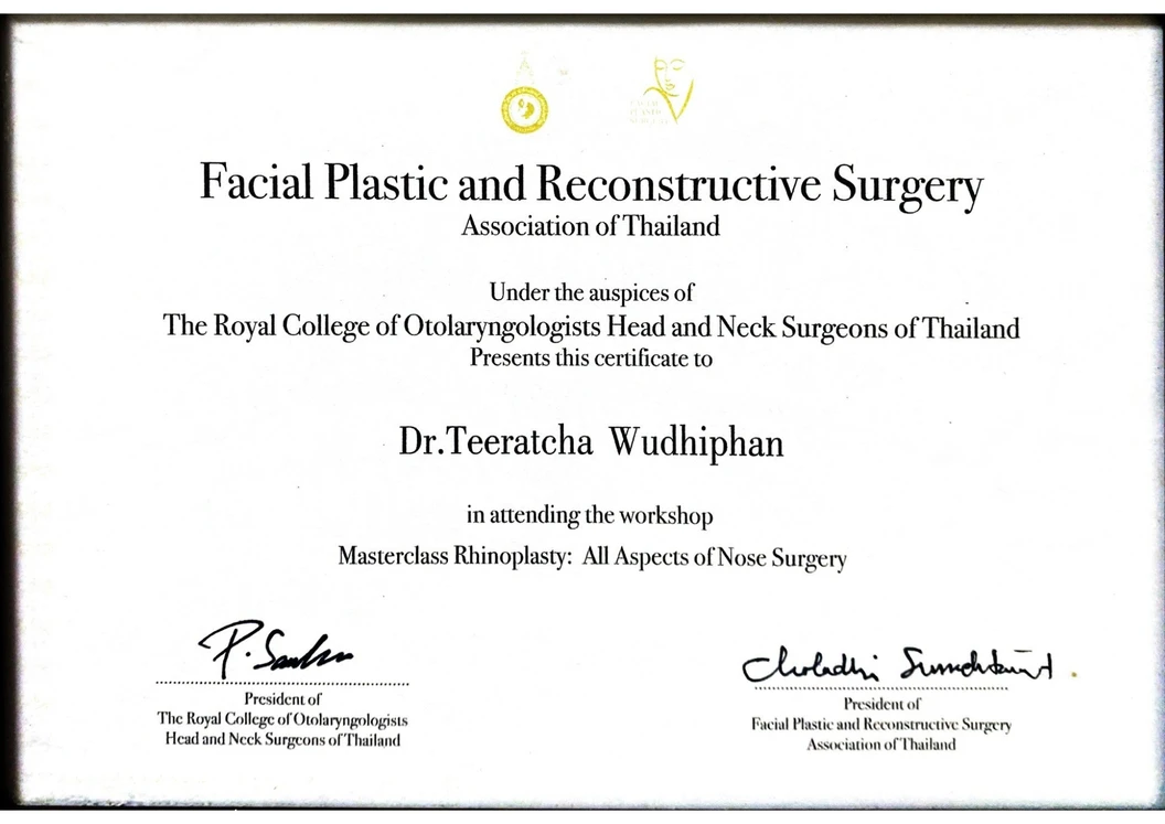 The Clinique and Health Clinic (เดอะคลีนิกค์ แอนด์ เฮลธ์ คลินิกเวชกรรม) certificate 7