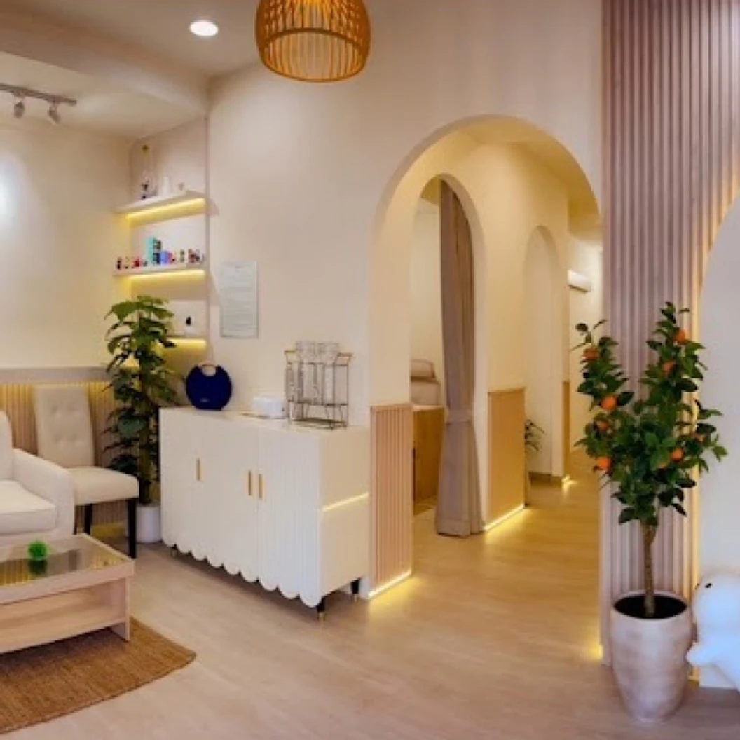 คอร์สทำทรีตเมนต์ นวดหน้าด้วยมือ 9 ขั้นตอน 10 ครั้ง