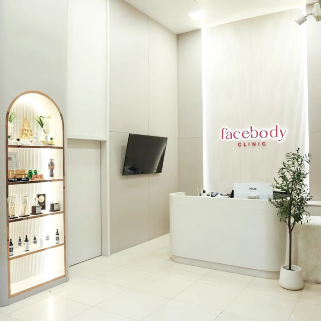โปรแกรม Hair Consultation + LED Therapy ดูแลเส้นผมและหนังศีรษะ