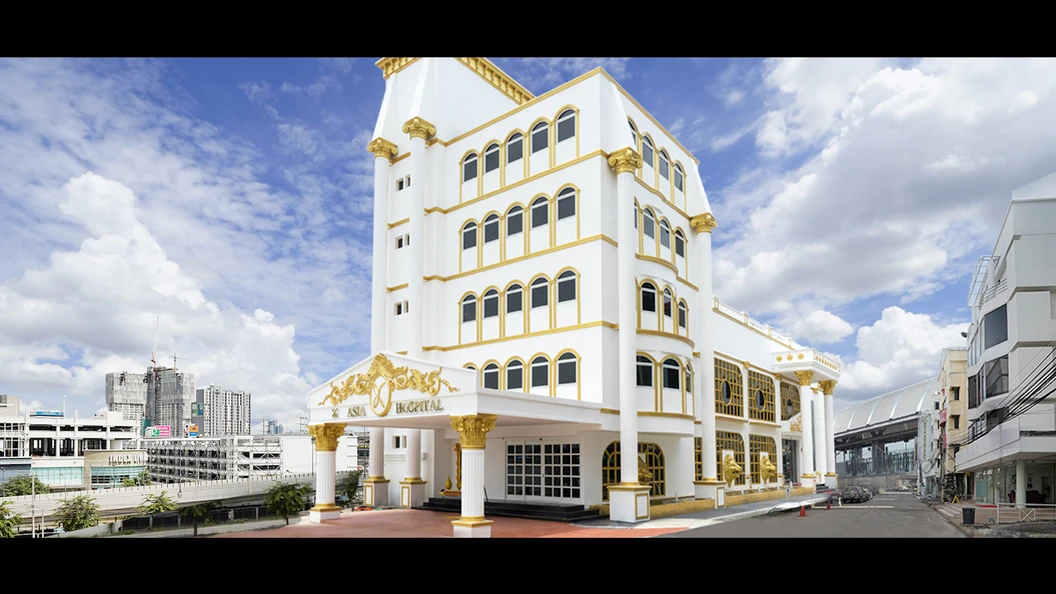 ลดรอยสิวบริเวณหลัง ด้วยเลเซอร์ Super Bright 1 ครั้ง