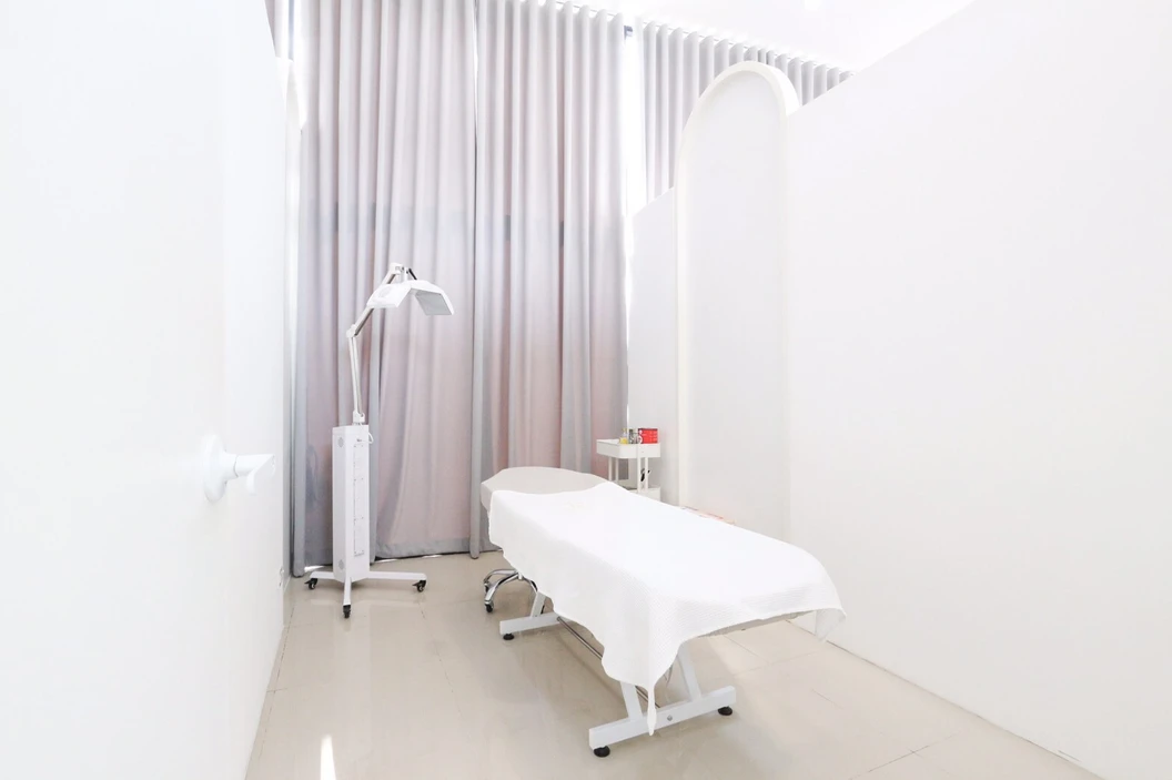 รักษาสิว บริเวณใบหน้า 4 ขั้นตอน 1 ครั้ง