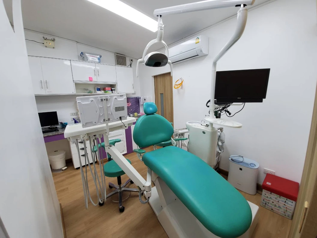 ทำรีเทนเนอร์แบบลวด 2 ชิ้น ฟันบนและล่าง