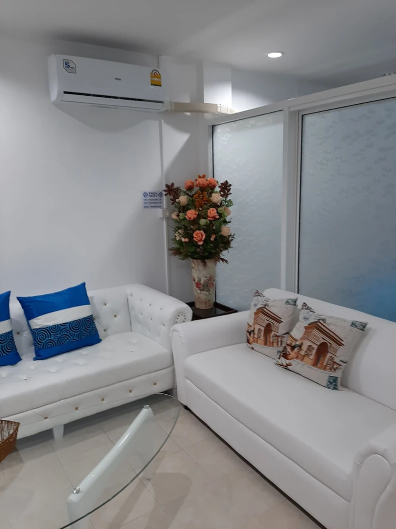 โปรแกรม HYA Tensonez Vita ปรับผิวหน้าดูฉ่ำวาว 1 ครั้ง ที่ Kroze’ Clinic