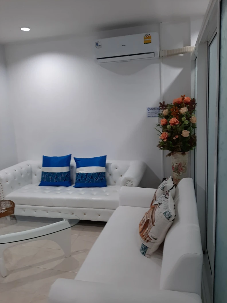 โปรแกรม HYA Tensonez Vita ปรับผิวหน้าดูฉ่ำวาว 1 ครั้ง ที่ Kroze’ Clinic