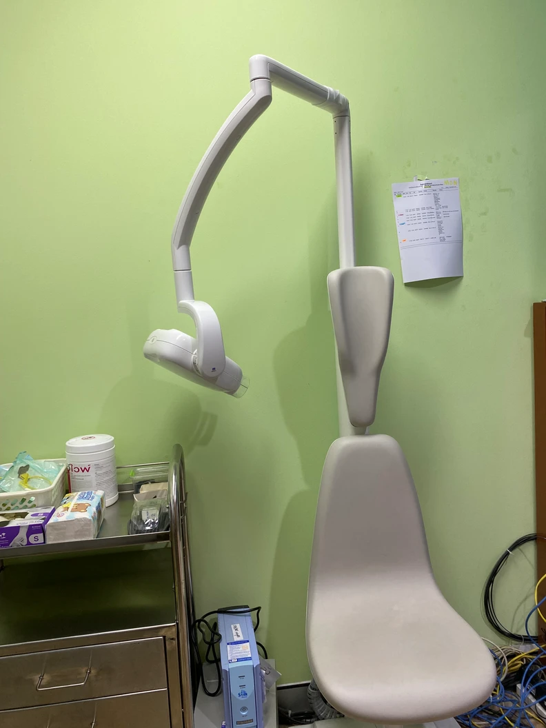 จัดฟันใส Crystal Smile สำหรับปรับฟันหน้าเล็กน้อย ฟันบนและล่าง