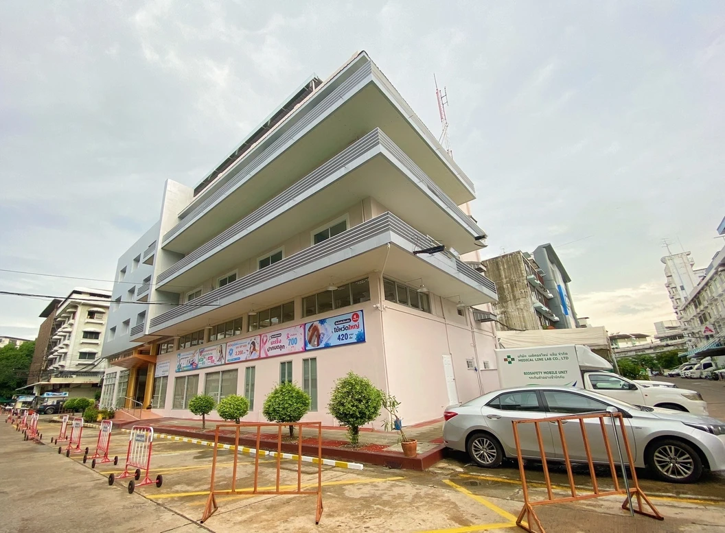 ตรวจฮอร์โมนสำหรับคนที่มีปัญหาสิวเรื้อรังและประจำเดือน 9 รายการ