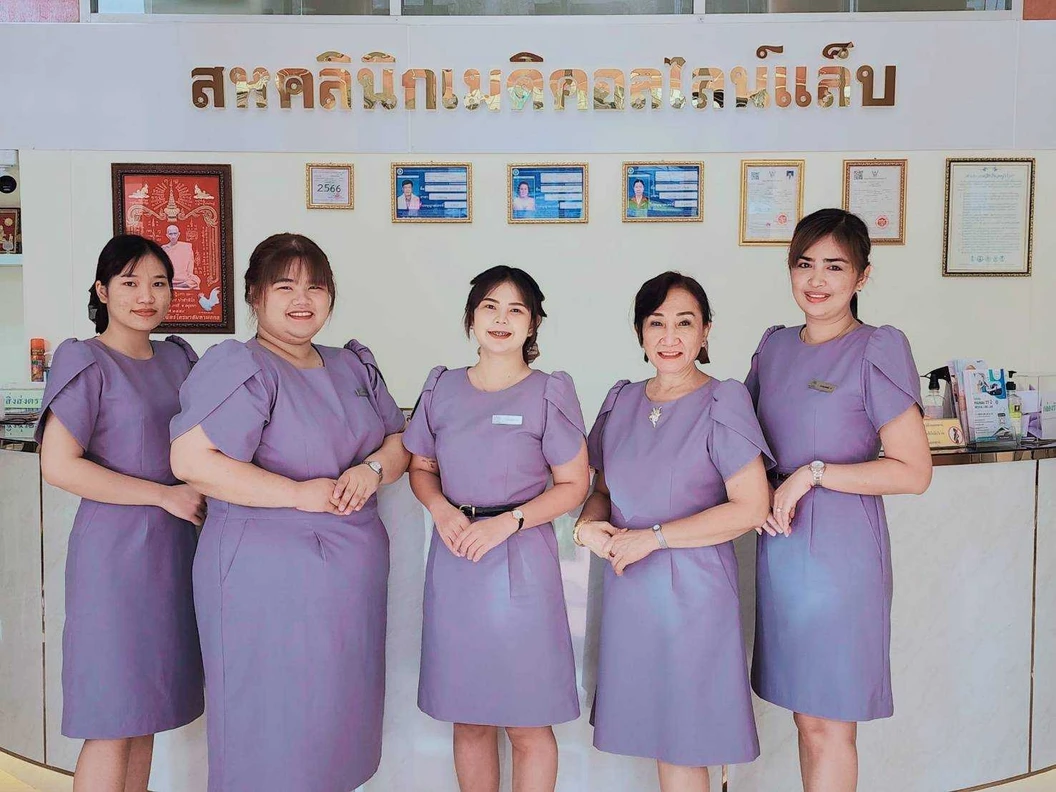 ตรวจฮอร์โมนสำหรับคนที่มีปัญหาสิวเรื้อรังและประจำเดือน 9 รายการ