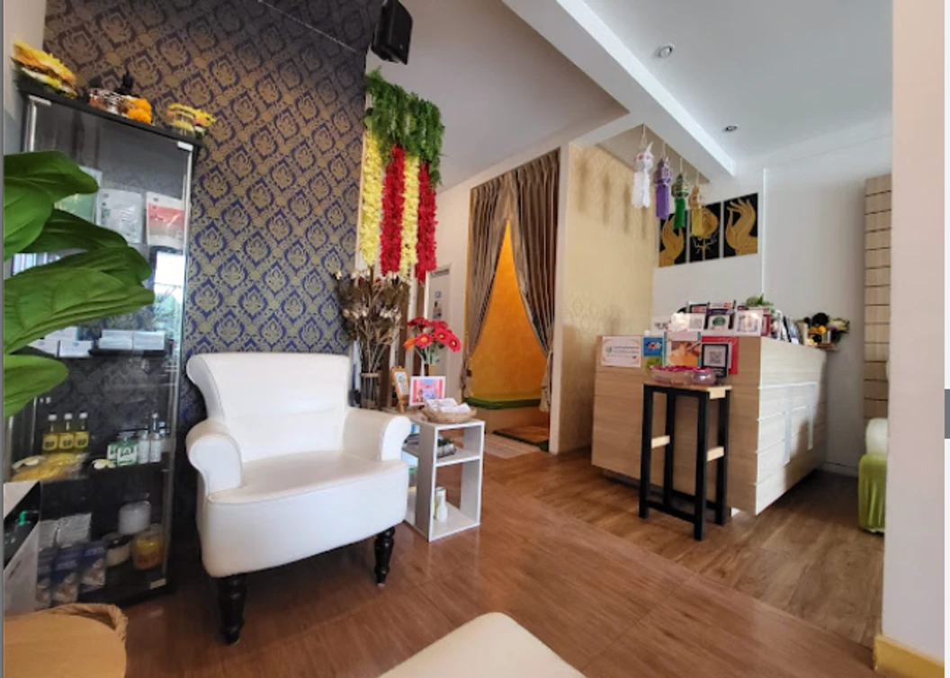นวดอโรม่าหินร้อน 60 นาที 1 ครั้ง