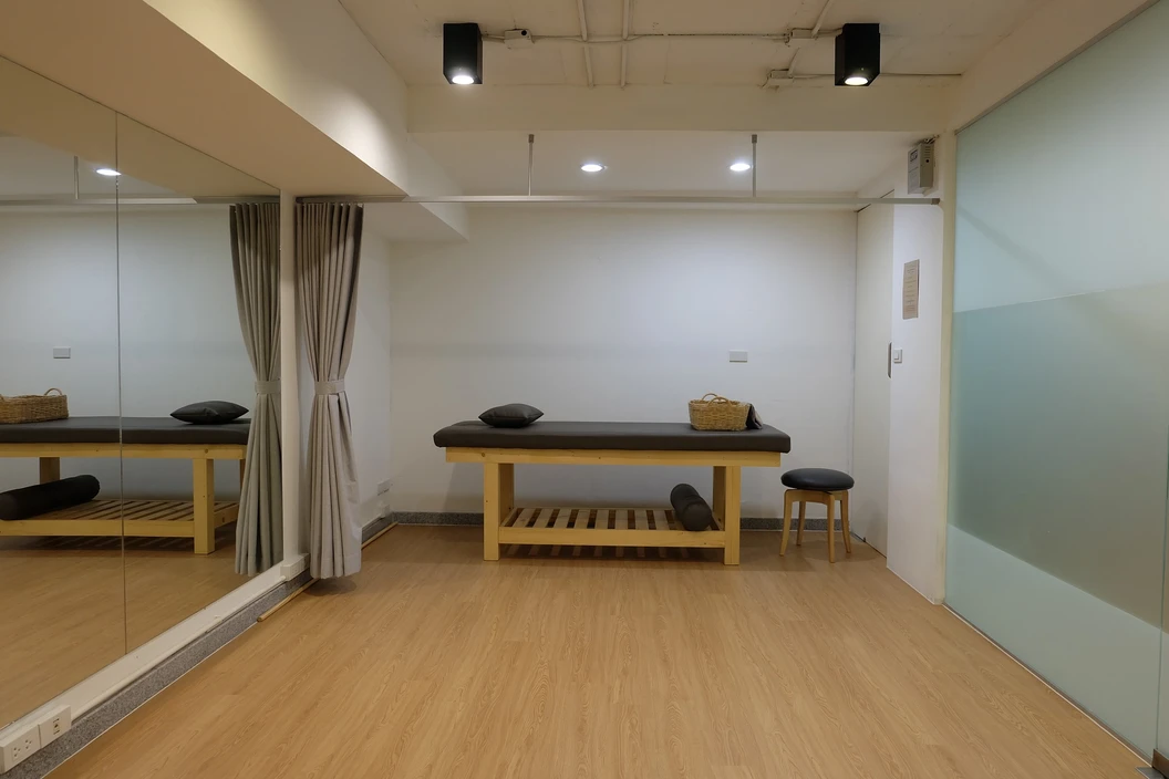 Neurological Program โปรแกรมออกกำลังกาย สำหรับผู้ป่วยทางระบบประสาท (Stroke Parkinson) 60 นาที 1 ครั้ง