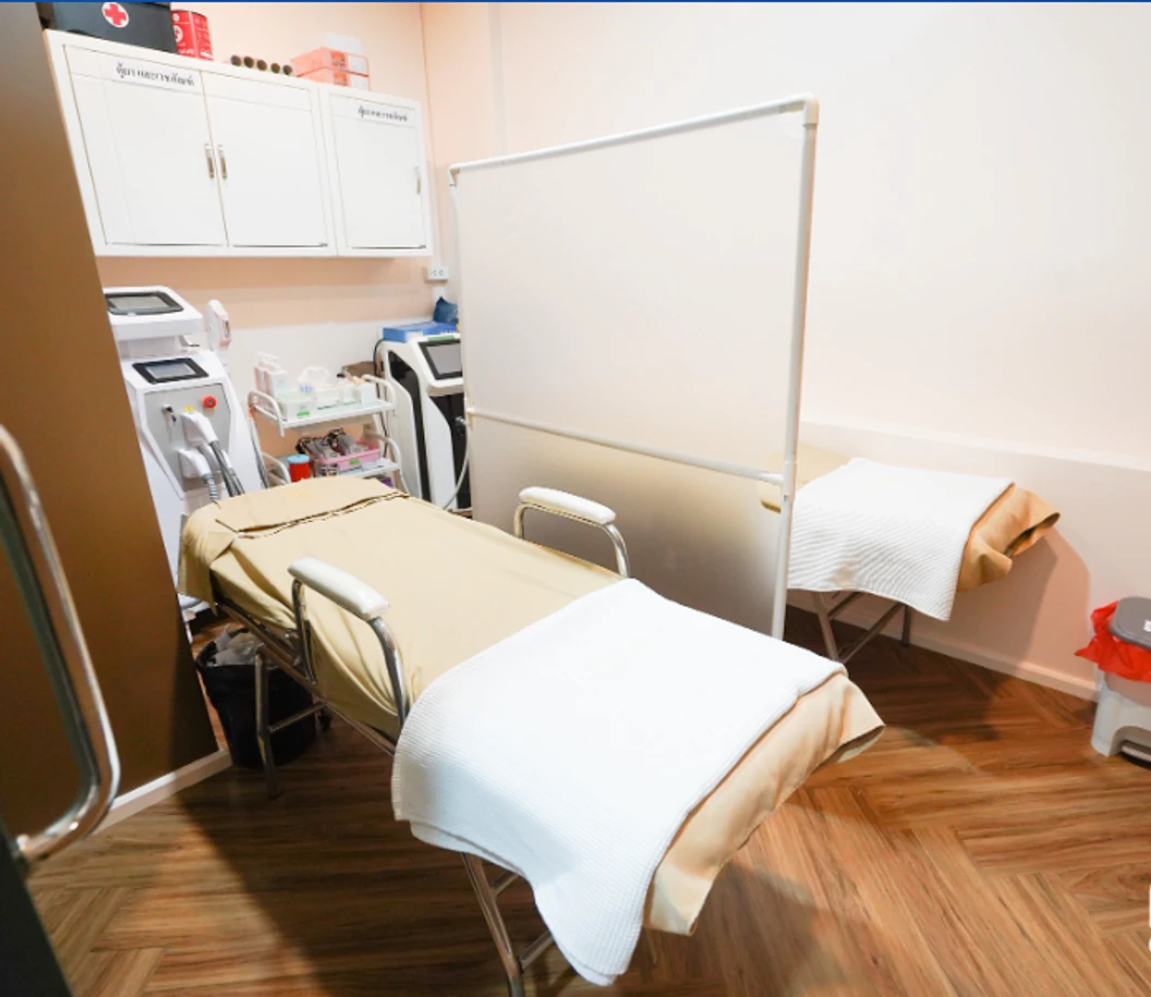 คอร์สเลเซอร์กำจัดขนน้องสาวแบบ Hollywood (vVIO) 12 ครั้ง ด้วย YAG Laser