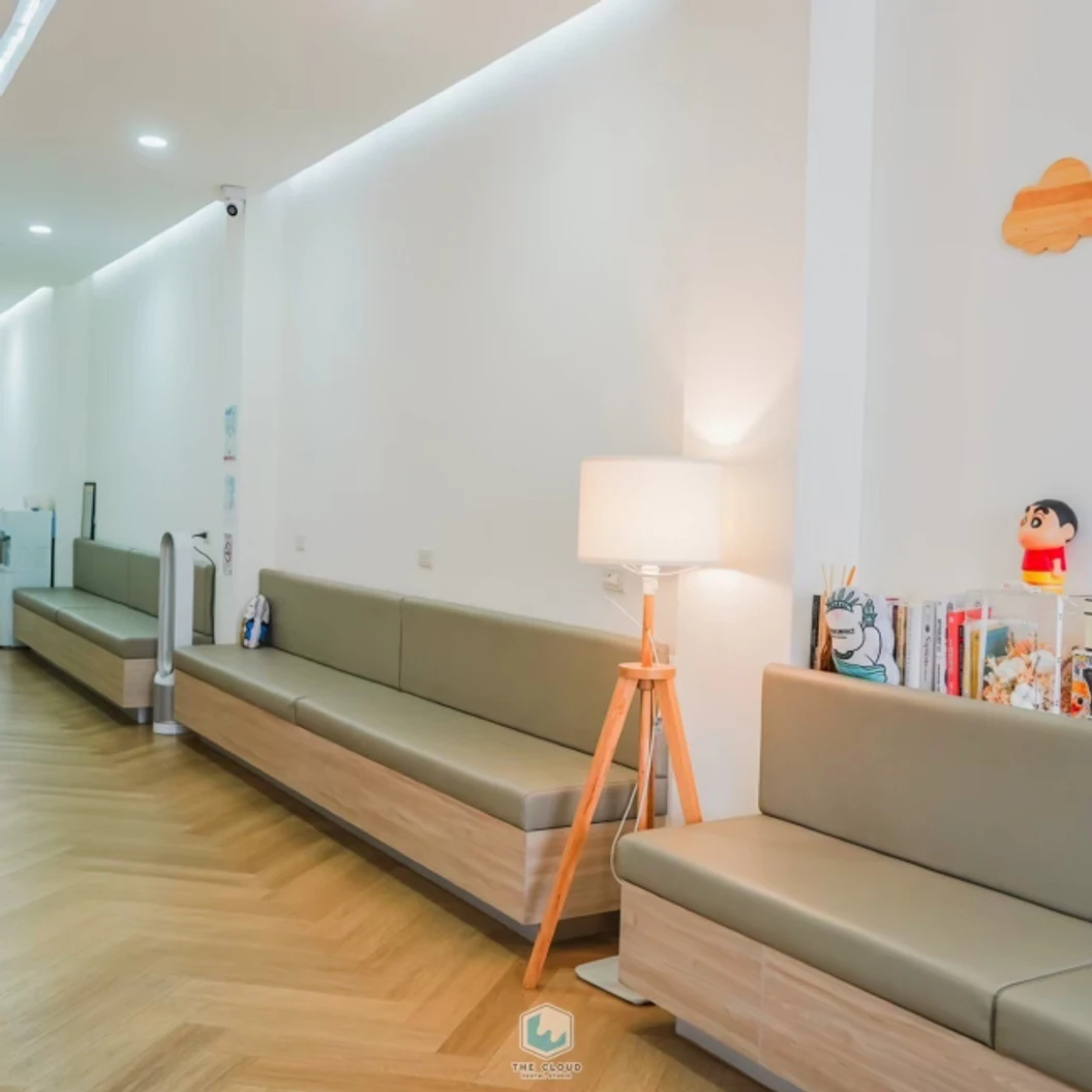 ฟอกสีฟันที่คลินิก ด้วยระบบ Cool Light