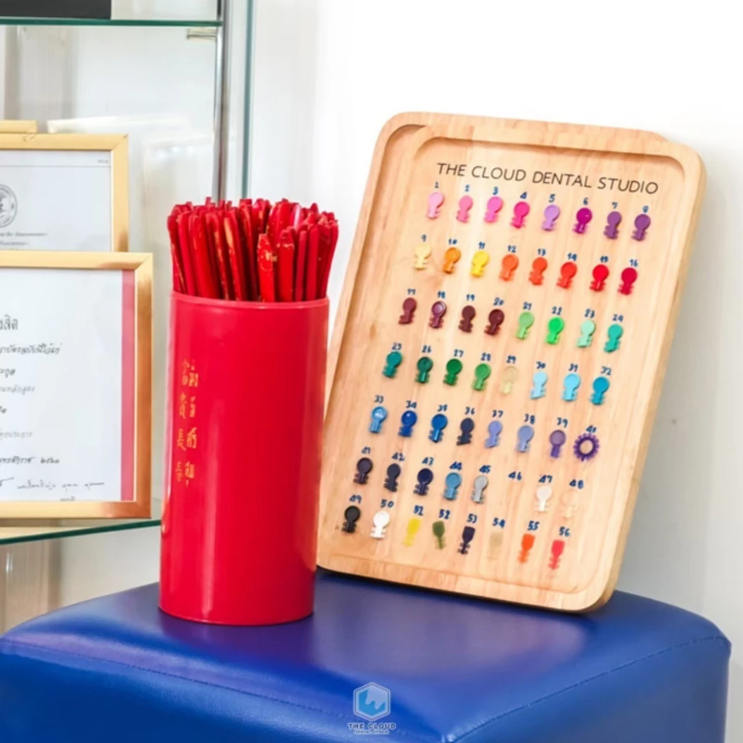 ฟอกสีฟันที่คลินิก ด้วยระบบ Cool Light