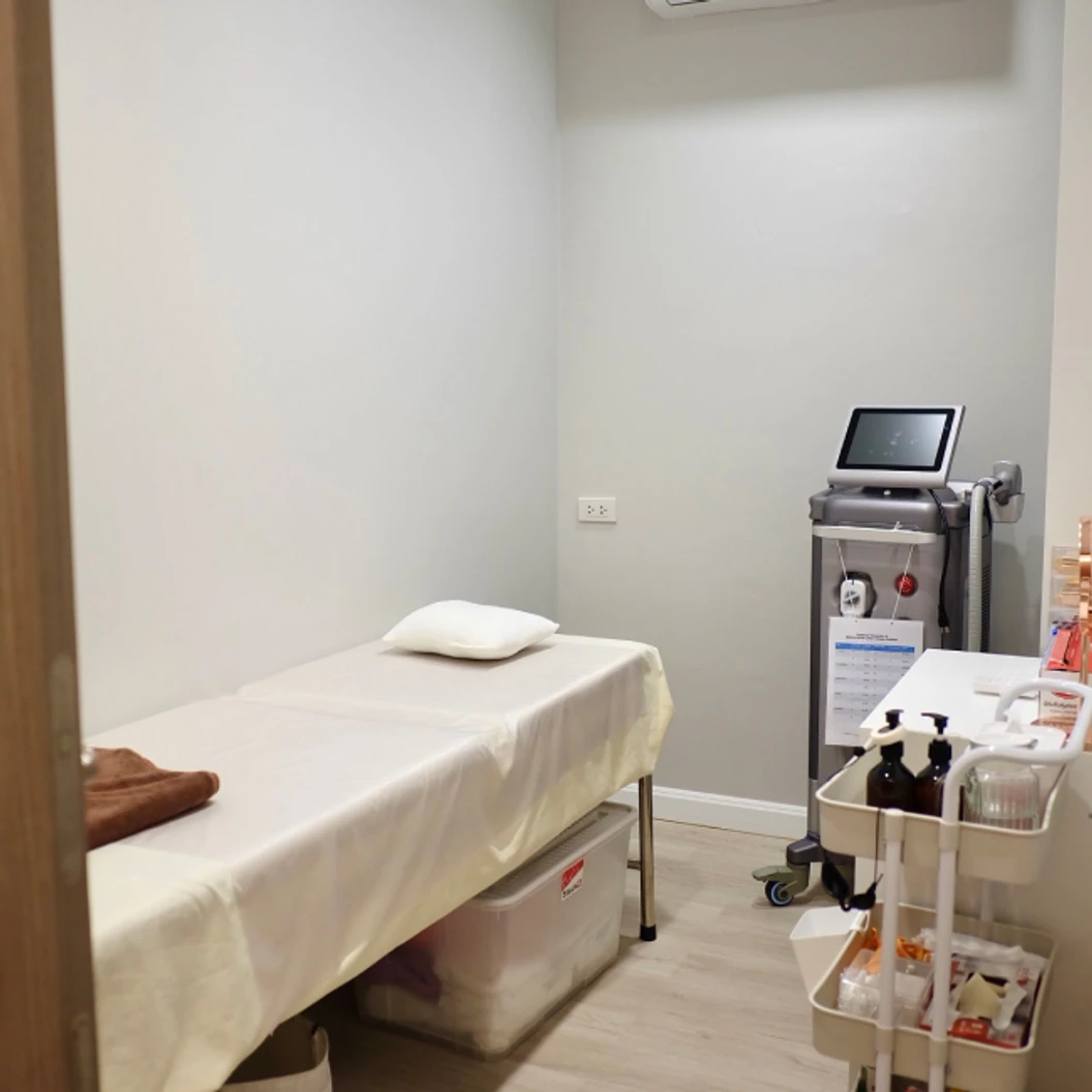 โปรแกรมโบท็อกซ์ 100 ยูนิต (หน้า)