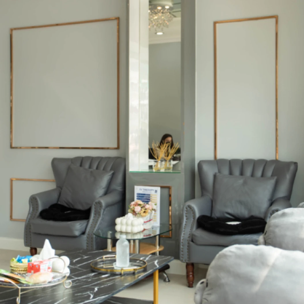 ฉีดรักษาแผลเป็นคีลอยด์ ขนาดเส้นผ่านศูนย์กลางไม่เกิน 1 ซม. 1 จุด 1 ครั้ง