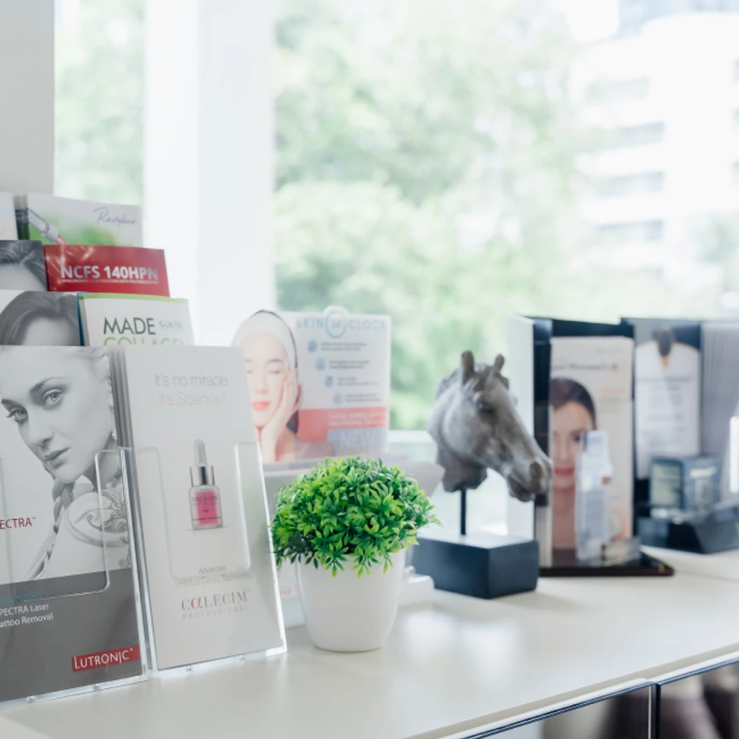 คอร์สรักษารอยคล้ำด้วยเลเซอร์ Q-Switch เลือก 3 บริเวณ ฟรี! Mask เพิ่มความชุ่มชื้นและความกระจ่างใส 6 ครั้ง