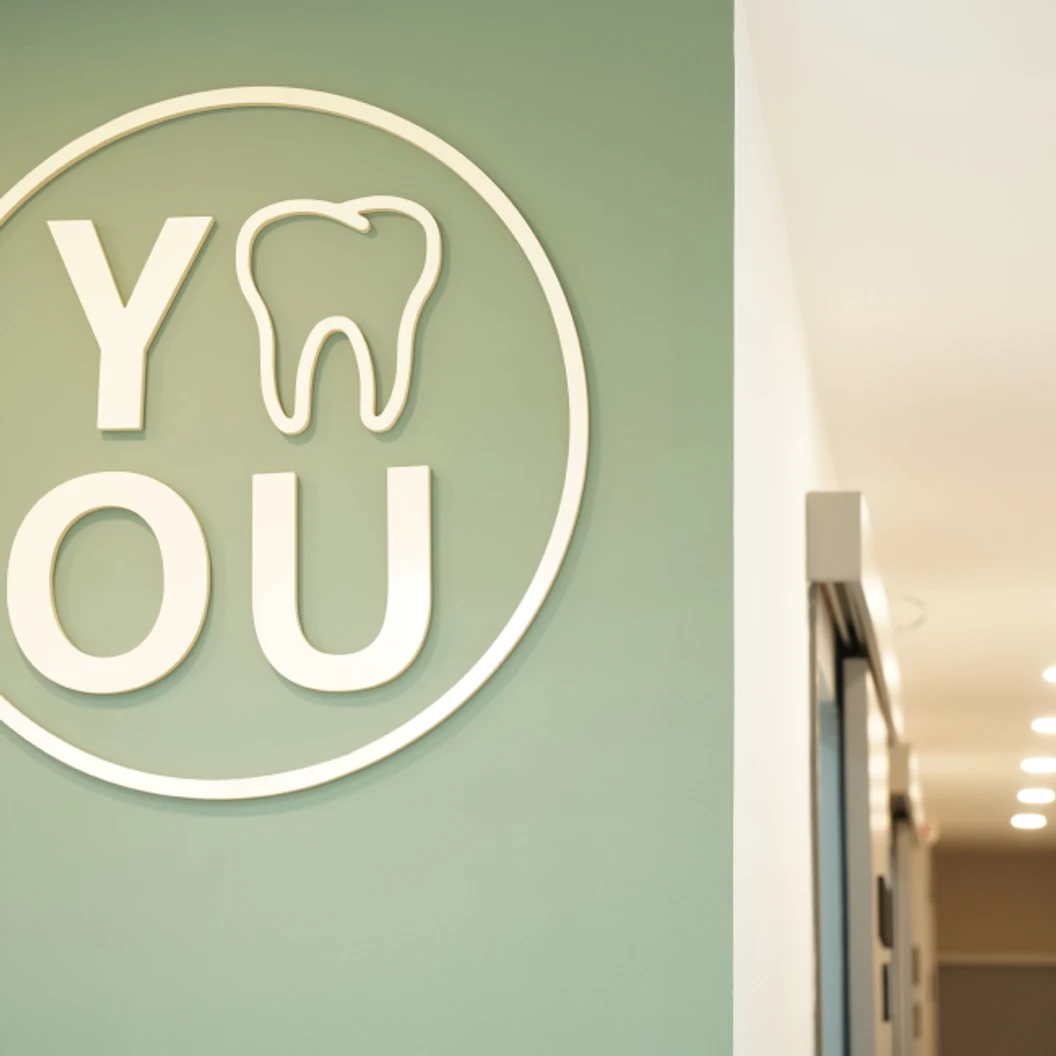 ฟอกสีฟันที่คลินิก ด้วยระบบ Cool Light