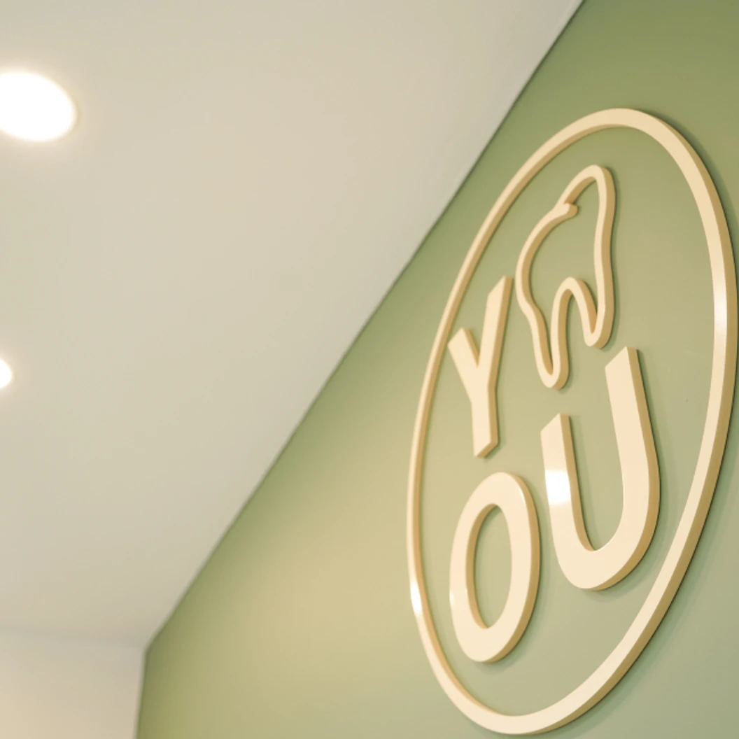 ฟอกสีฟันที่คลินิก ด้วยระบบ Cool Light