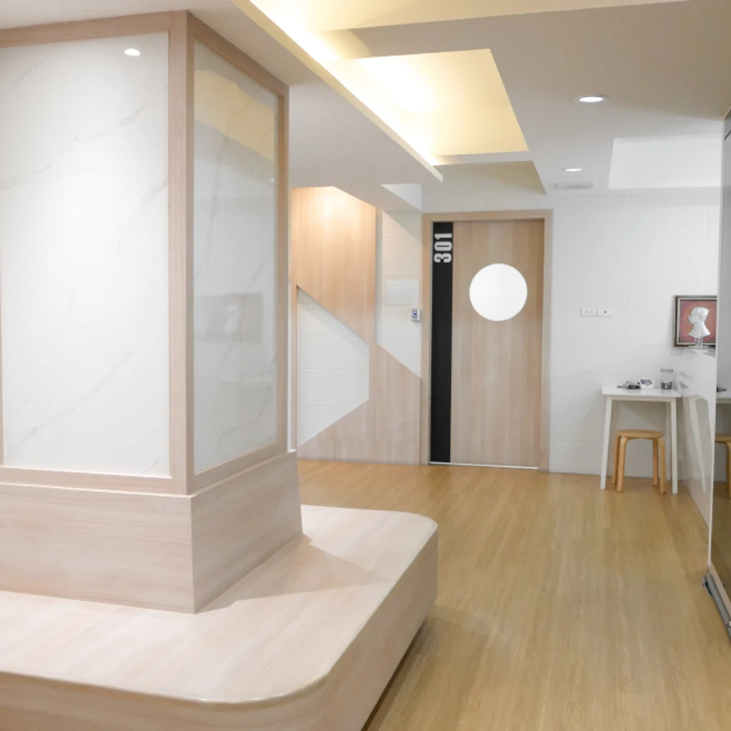 จัดฟันใส Invisalign Comprehensive 1 ฟันบนและล่าง ไม่จำกัดชิ้นงาน 3 ปี