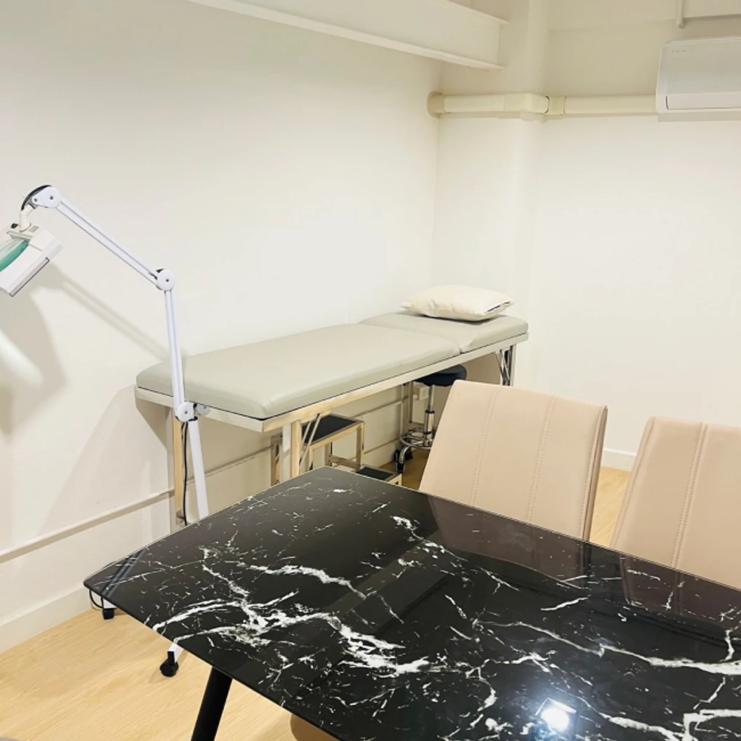 โปรแกรมโบท็อกซ์ 100 ยูนิต (หน้า)