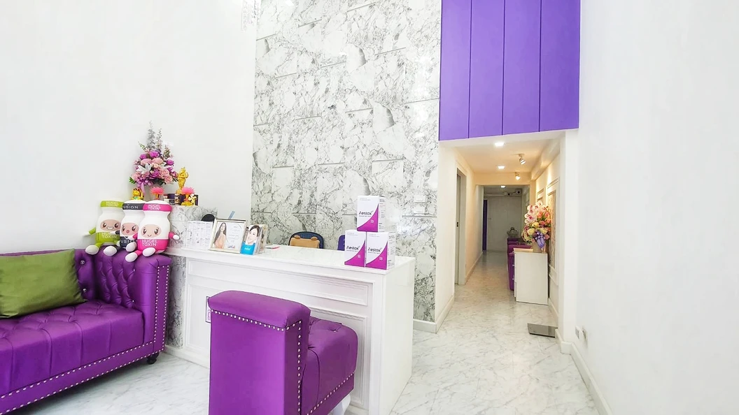 Em Contouring ขจัดไขมันสะสมตามร่างกาย พร้อมเพิ่มกล้ามเนื้อ ยกกระชับผิว 1 บริเวณ 1 ครั้ง