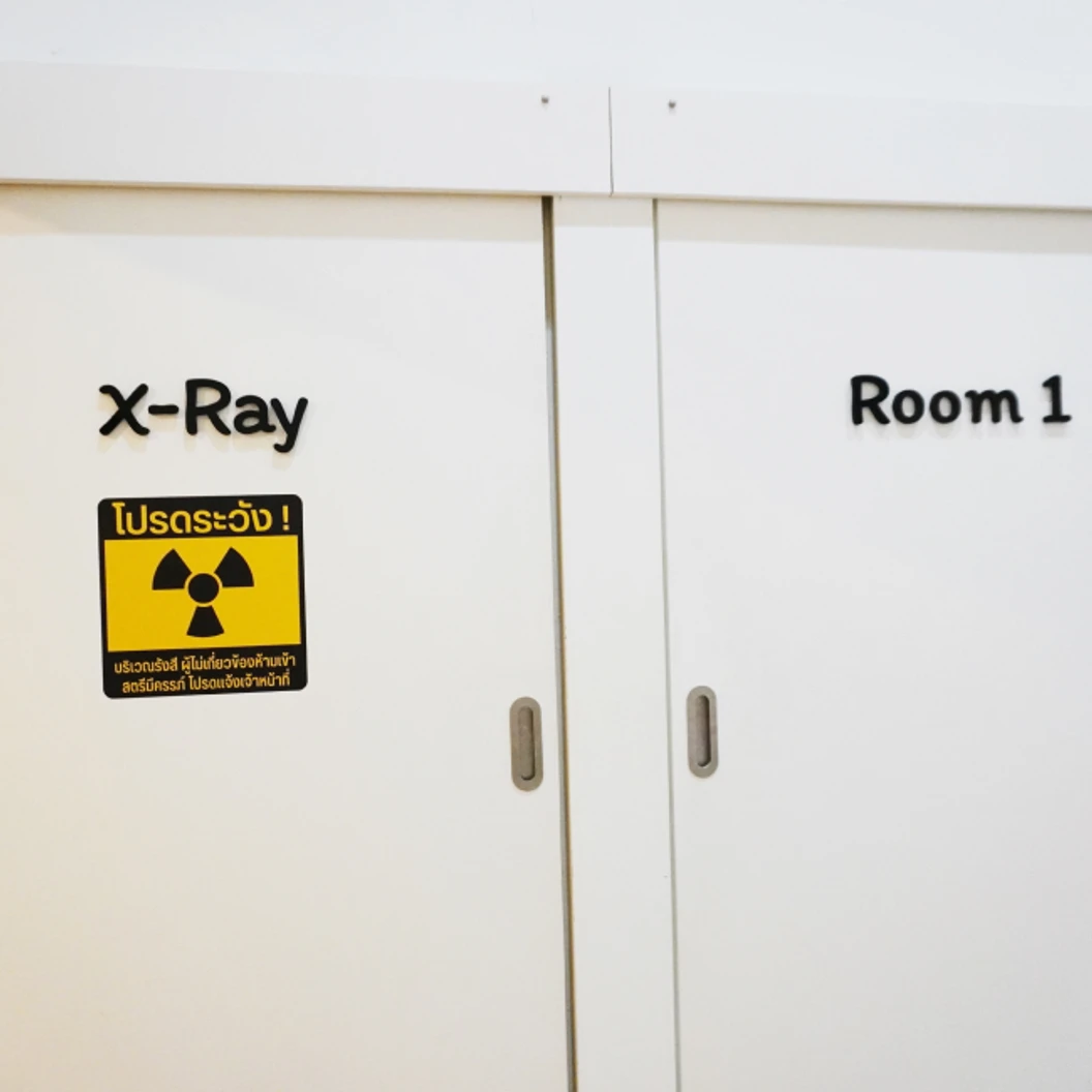 ฟอกสีฟันที่คลินิก ด้วยระบบ Cool Light