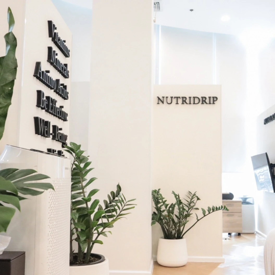 รักษาอาการออฟฟิศซินโดรม ด้วยเครื่อง SIS (Super Inductive System)