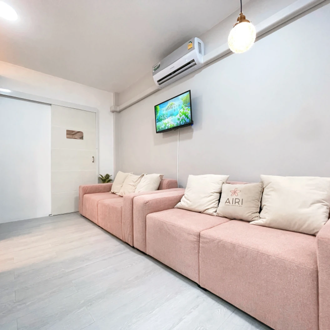 รักษาหลุมสิวด้วย Fractional Laser