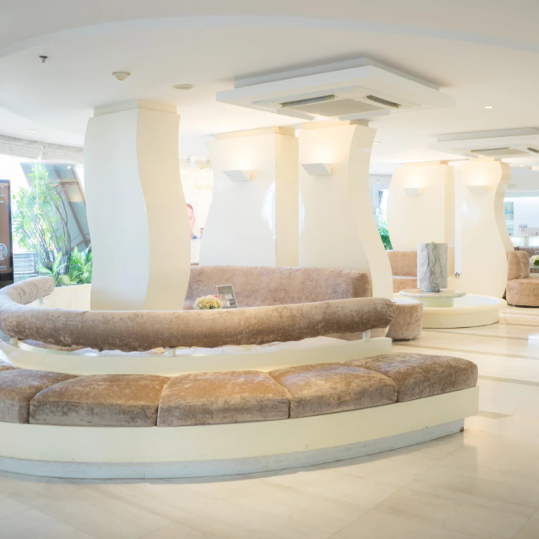 ดึงคอ ด้วยเทคนิคพิเศษ Modern Facelift Plus เฉพาะที่ รพ. บางมด นอนพักที่ รพ. 2 วัน 1 คืน (ครั้งแรก)