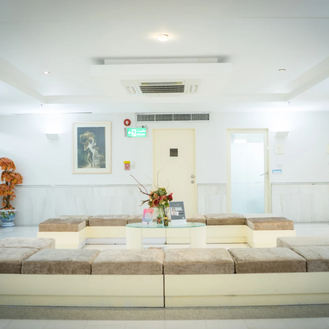 ดึงคอ ด้วยเทคนิคพิเศษ Modern Facelift Plus เฉพาะที่ รพ. บางมด นอนพักที่ รพ. 2 วัน 1 คืน (ครั้งแรก)