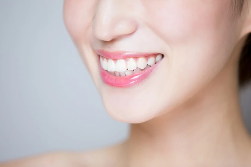 ขูดหินปูน ฟรีเคลือบฟลูออไรด์และตรวจสุขภาพฟัน