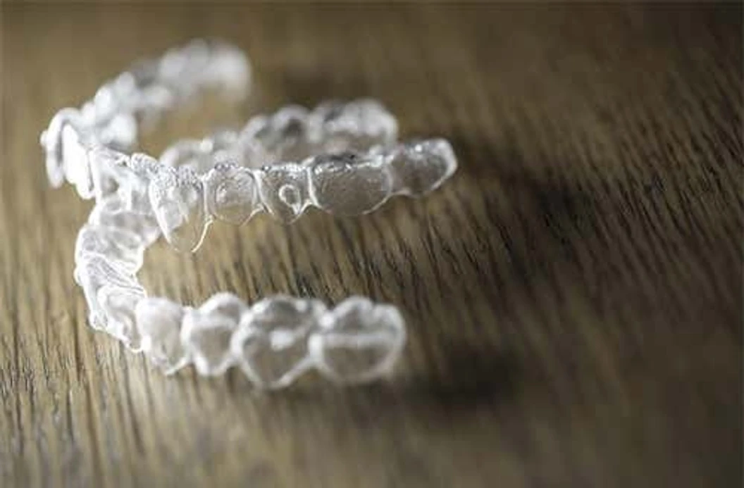 ทำรีเทนเนอร์แบบใส 2 ชิ้น ฟันบนและล่าง