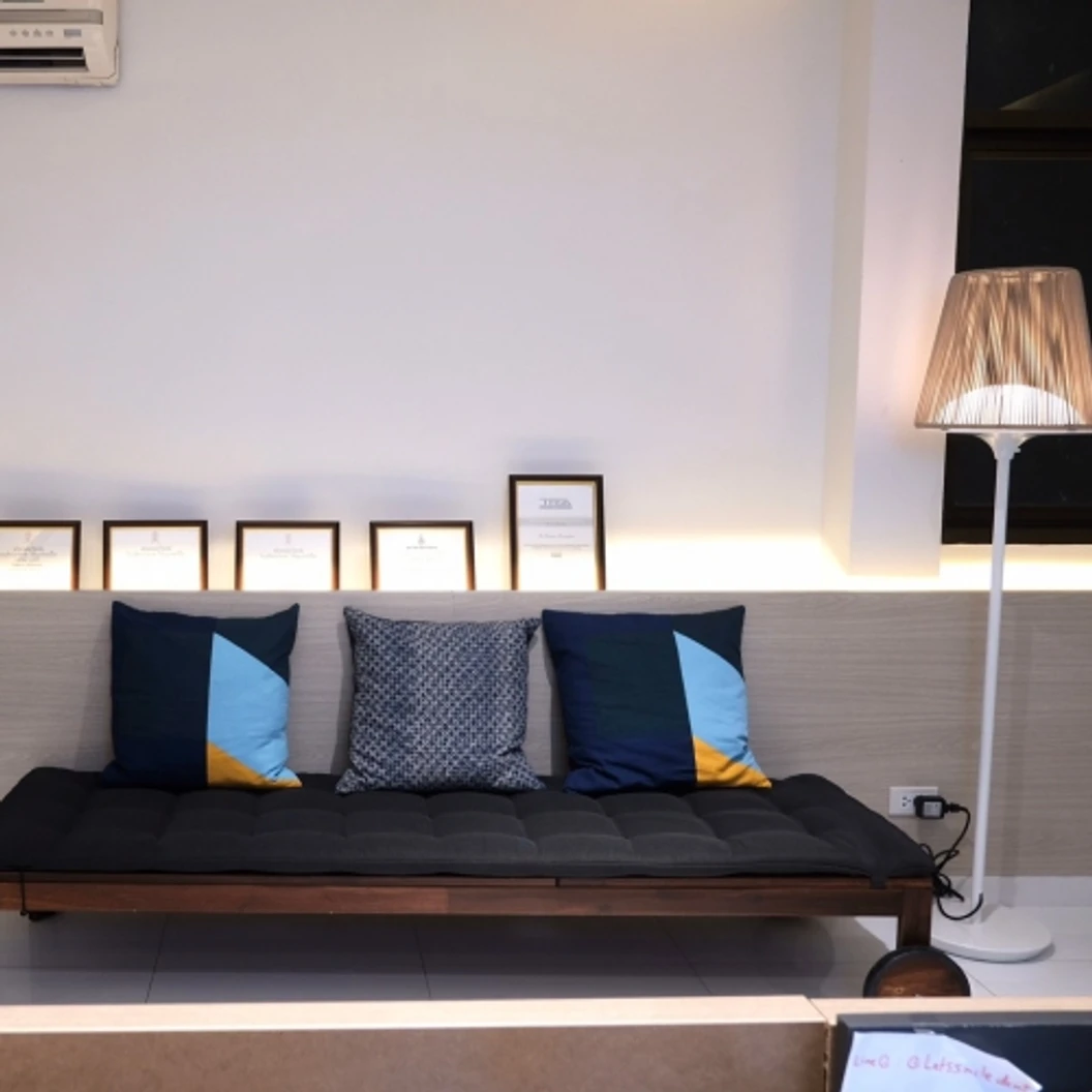 ทำฟันปลอมโครงพลาสติก ชนิดถอดได้บางส่วน 1 ชิ้น รวมฟัน 1 ซี่ สำหรับฟันบนหรือล่าง