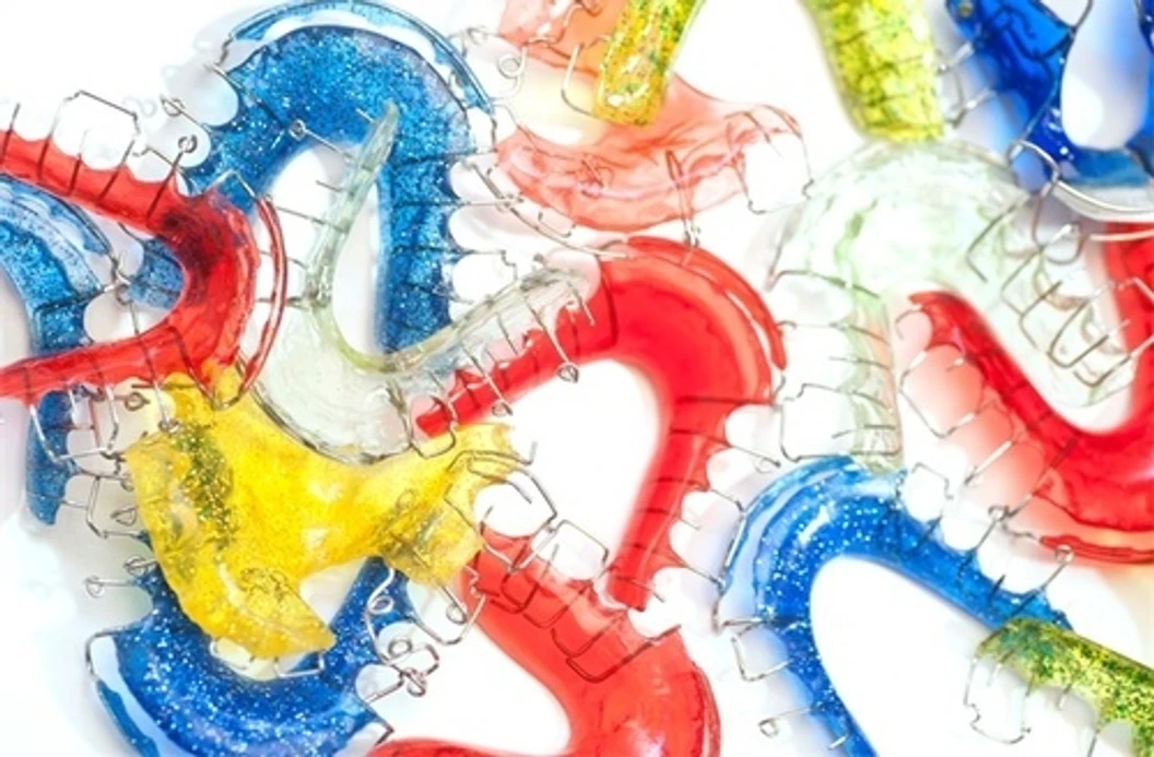 ทำรีเทนเนอร์แบบลวด 1 ชิ้น ฟันบนหรือล่าง