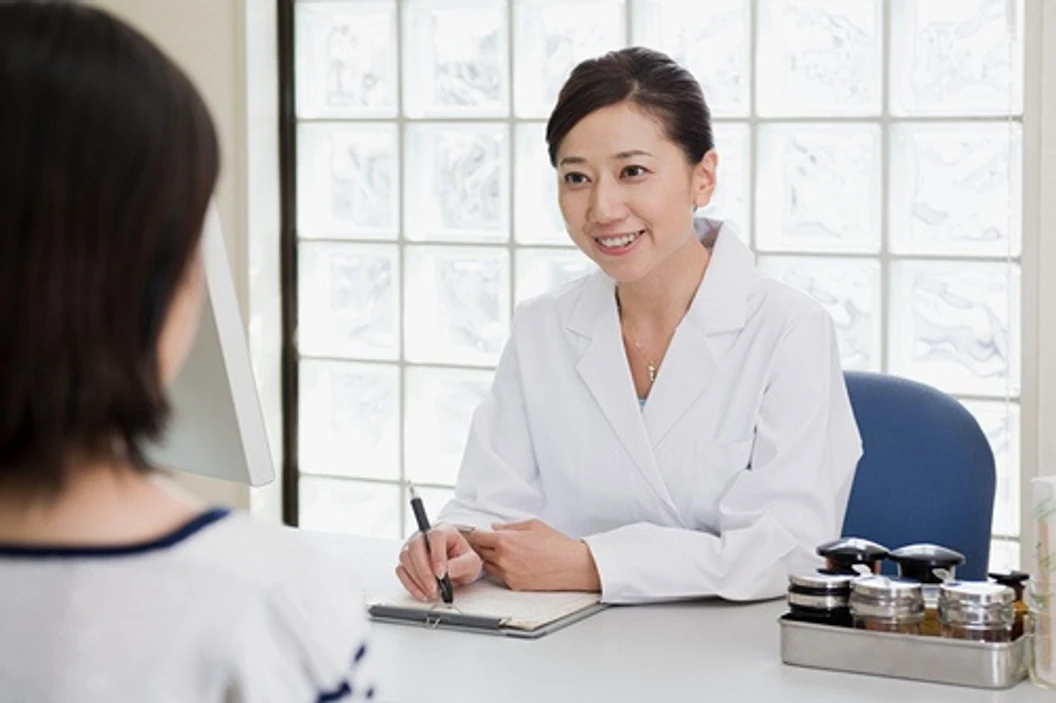 ตรวจมะเร็งปากมดลูกด้วยวิธี HPV DNA Test และอัลตราซาวด์ พร้อมเอกซเรย์ปอด (โปรแกรม A)