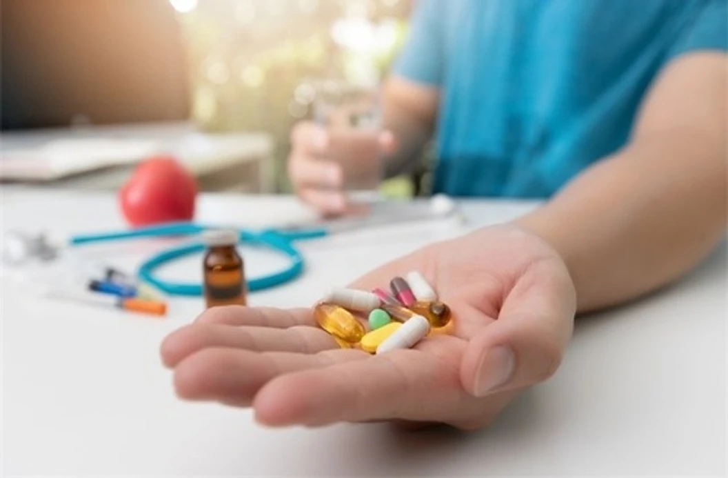 ดริปวิตามิน สูตร Calming & Relaxing บำรุงสารสื่อประสาท คลายเครียด บำรุงผิว ผ่อนคลาย ดีท็อกซ์ 1 ครั้ง (15 ปีขึ้นไป)