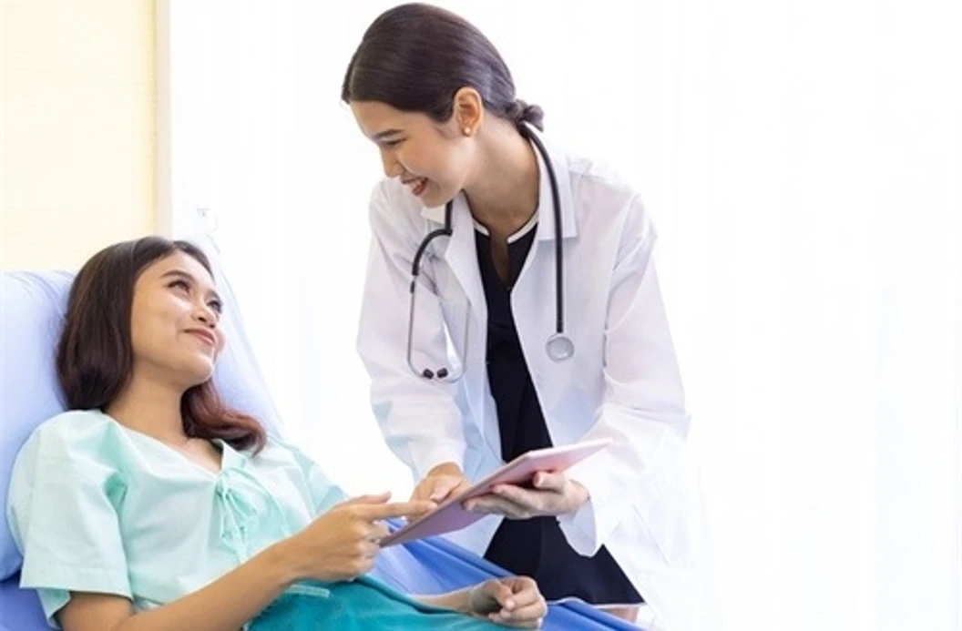 ตรวจมะเร็งปากมดลูกและมะเร็งเต้านม พร้อมเอกซเรย์ปอด (โปรแกรม D)