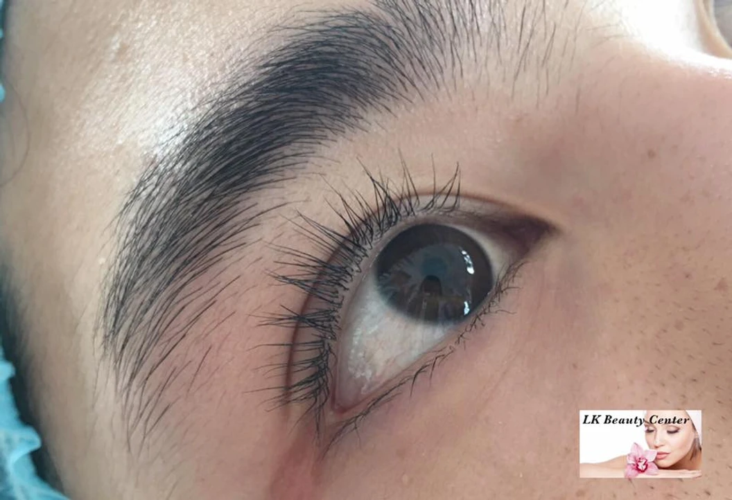 ลิฟติ้งขนตาและลิฟคิ้ว (Eyelash+Eyebrow Lifting)