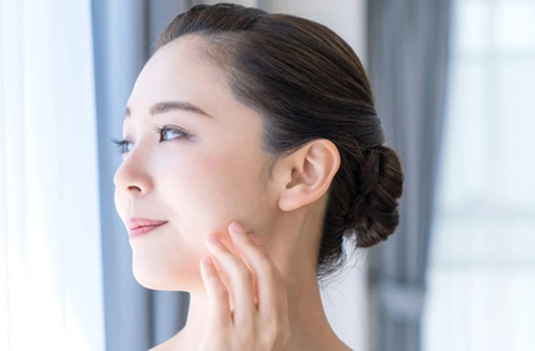 คอร์สฉายแสงสีฟ้าฆ่าเชื้อสิวและรักษาสิว (LED Lighting Therapy) 3 ครั้ง