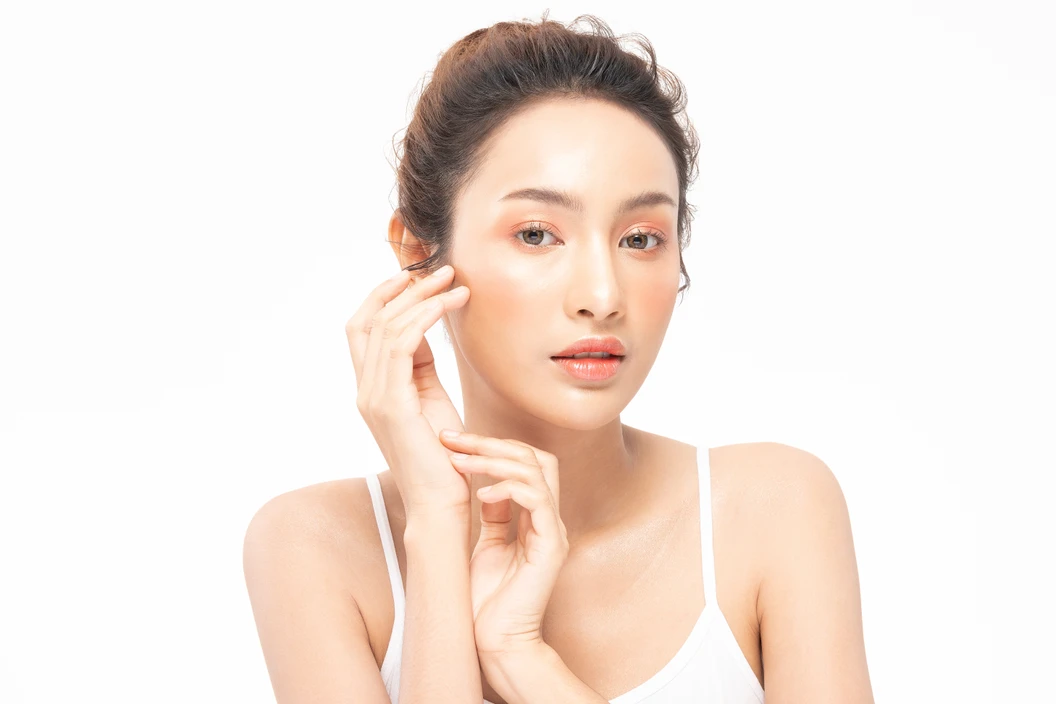 ฉีดเมโสแฟต 5 ซีซี บริเวณแก้มหรือเหนียง 1 ครั้ง ที่ Virgo Clinic