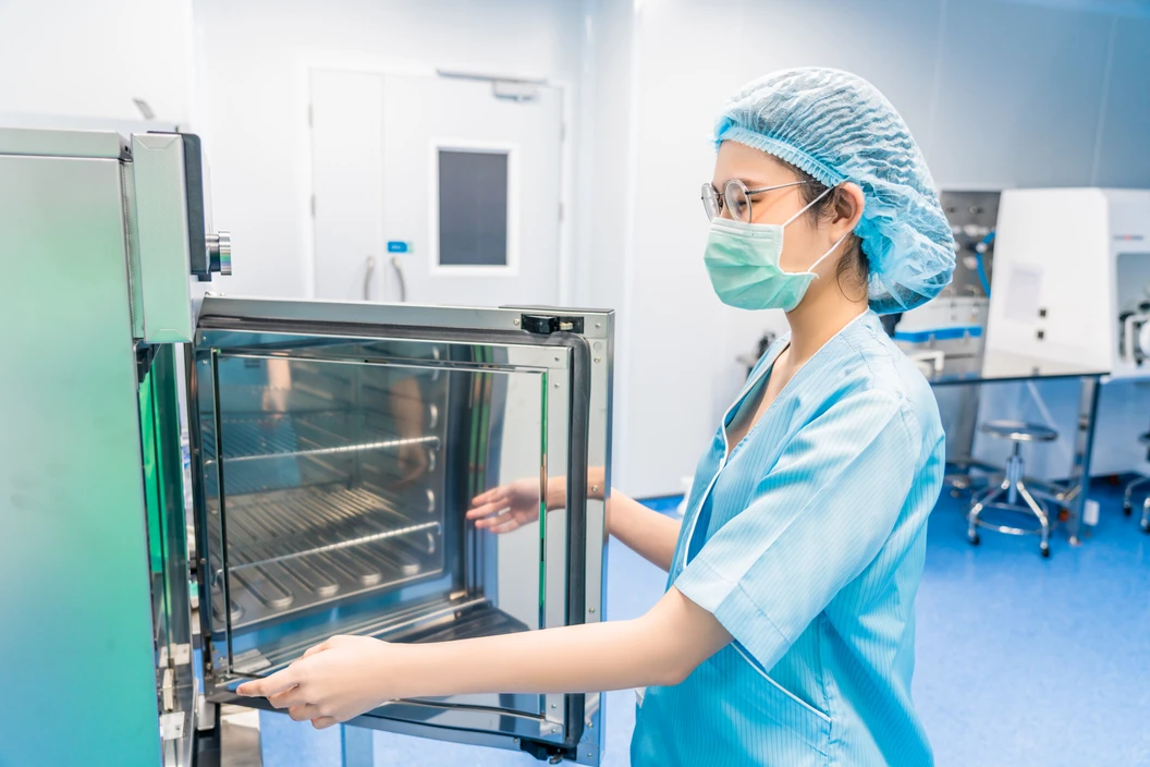 ทำ ICSI 1 ครั้ง พร้อมย้ายตัวอ่อนรอบแช่แข็ง 1 ครั้ง