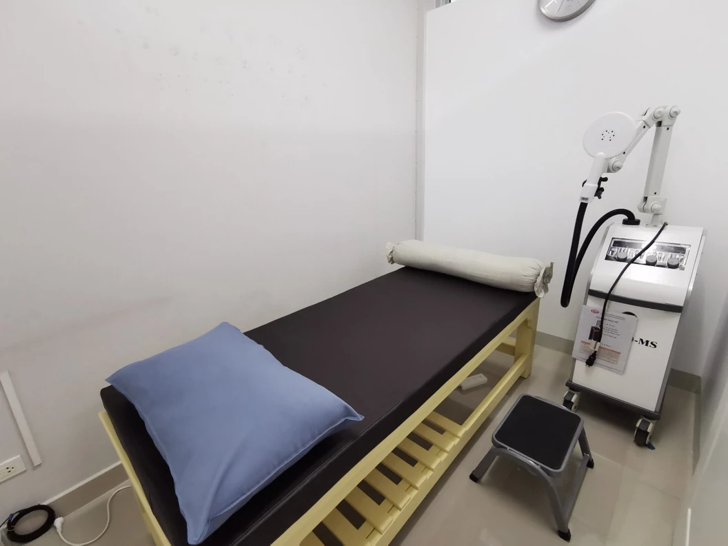 ทำกายภาพบำบัด บรรเทาอาการท่อน้ำนมอุดตันในคุณแม่หลังคลอด 1 ครั้ง