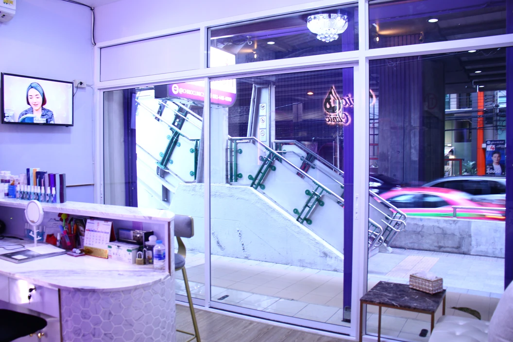 ทำทรีตเมนต์หน้า Acne Clear Treatment 7 ขั้นตอน ลดรอยแดงจากสิว สิวอักเสบ 1 ครั้ง