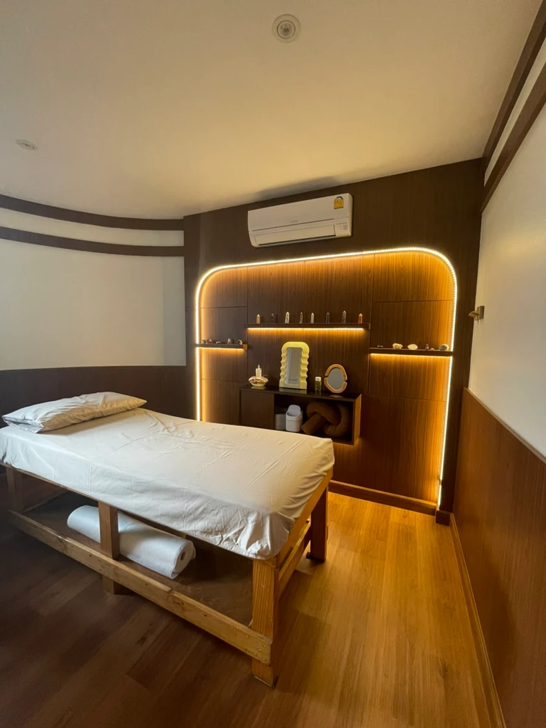 คอร์ส Cosmetic Acupuncture ฝังเข็มบริเวณใบหน้า ลดรอยสิว ฝ้า กระ 5 ครั้ง