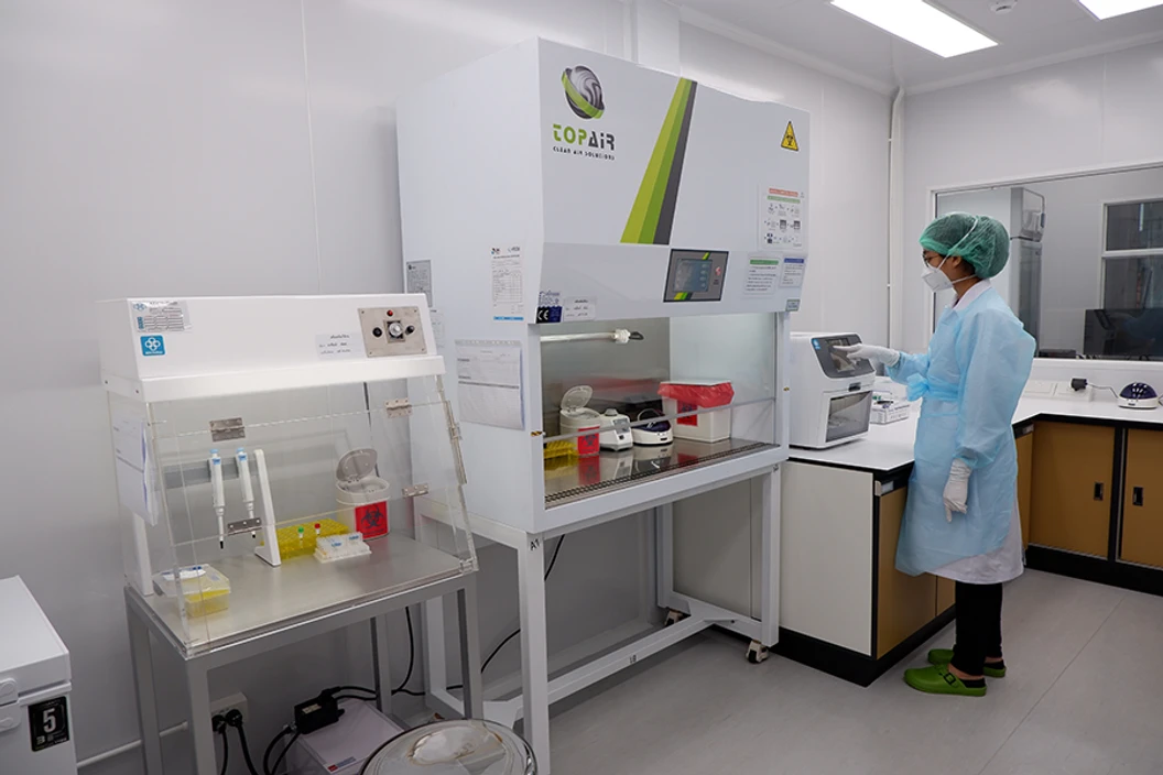 ตรวจหาเชื้อ COVID-19 เทคนิค Real Time - PCR แบบตรวจที่คลินิก + ใบรับรองแพทย์ สำหรับ 1 ท่าน