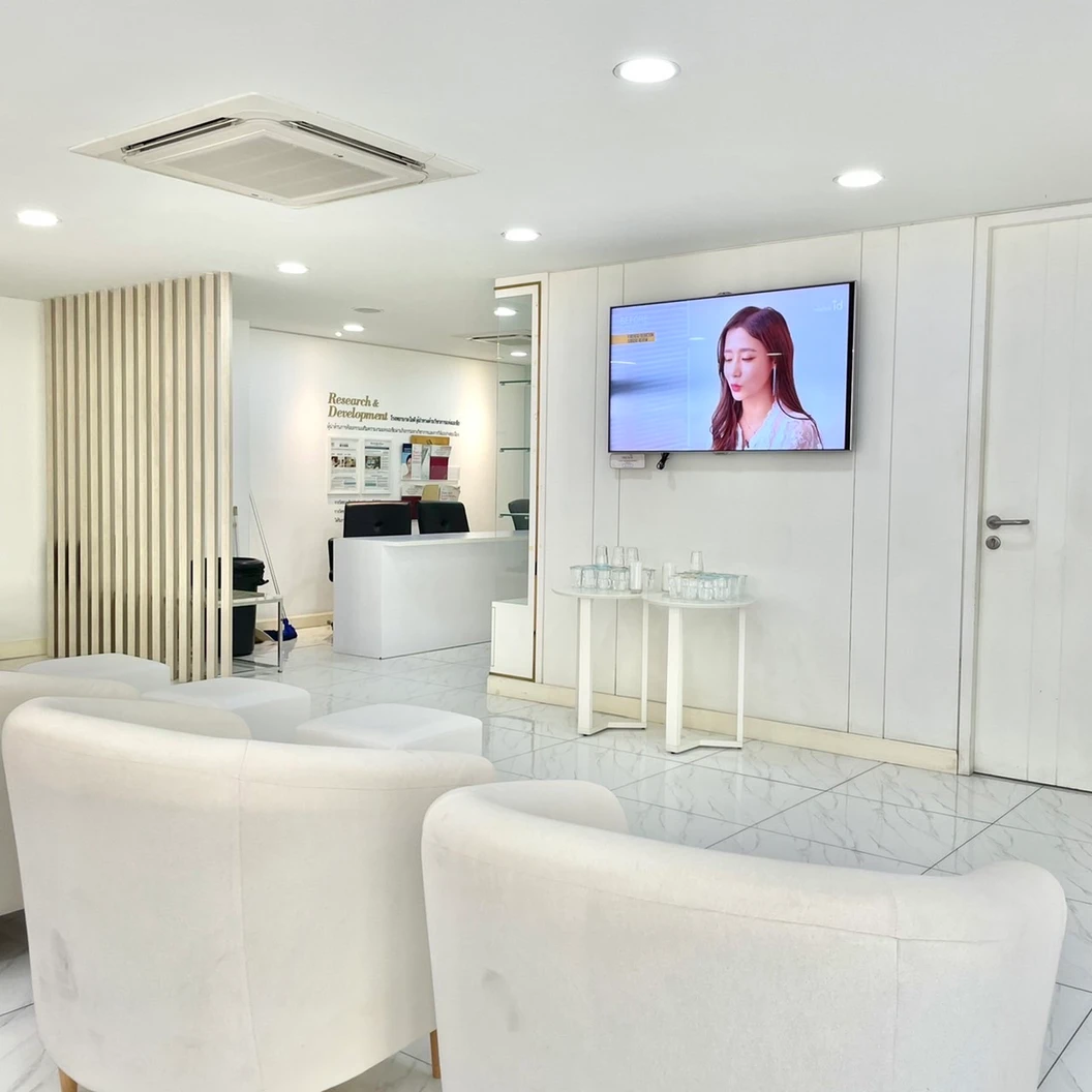 คูปองล็อกสิทธิ์เข้าร่วมงานปรึกษาก่อนทำศัลยกรรมประจำเดือนที่ ศูนย์ปรึกษา ID Beauty Center พร้อมพงษ์