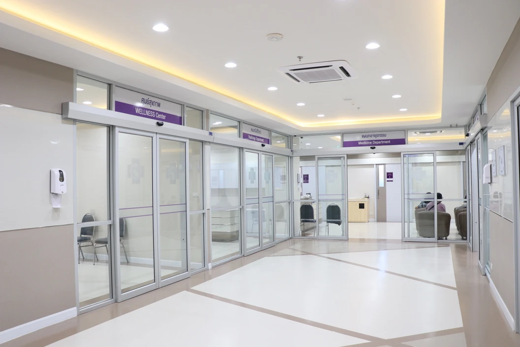 คอร์สกายภาพลดอาการปวด ด้วยเลเซอร์กำลังสูง (High Power Laser) 5 ครั้ง บริเวณและระยะเวลาขึ้นอยู่กับนักกายภาพบำบัดประเมิน