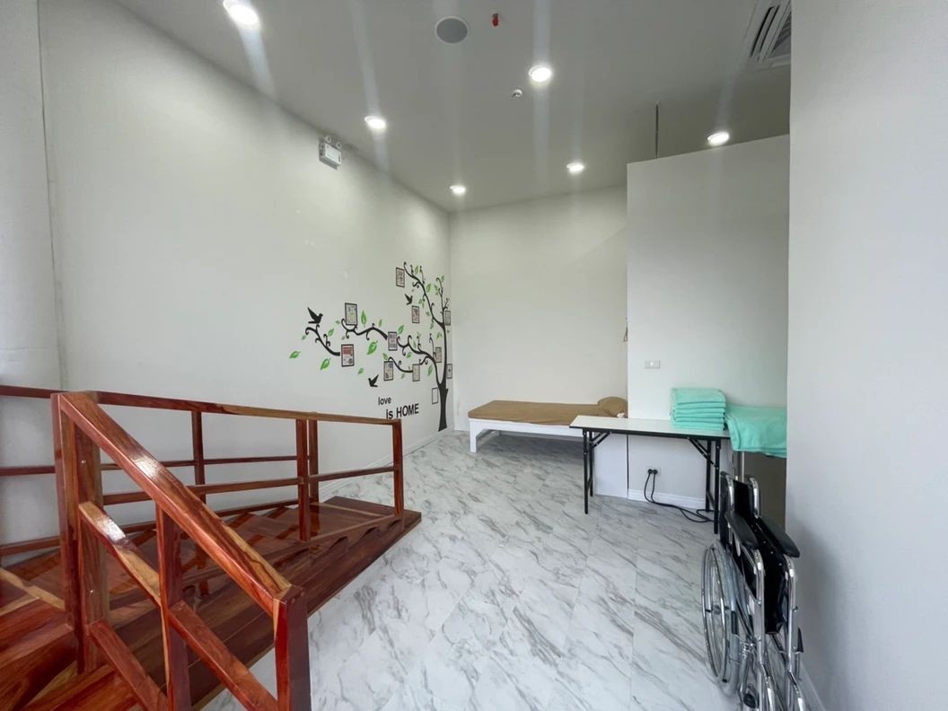 โปรแกรมบำบัดฟื้นฟูร่างกาย สำหรับผู้ที่เป็นโรคหลอดเลือดสมอง ผู้สูงอายุ หรือฟื้นฟูร่างกายก่อน-หลังผ่าตัด จำนวน 20 ครั้ง