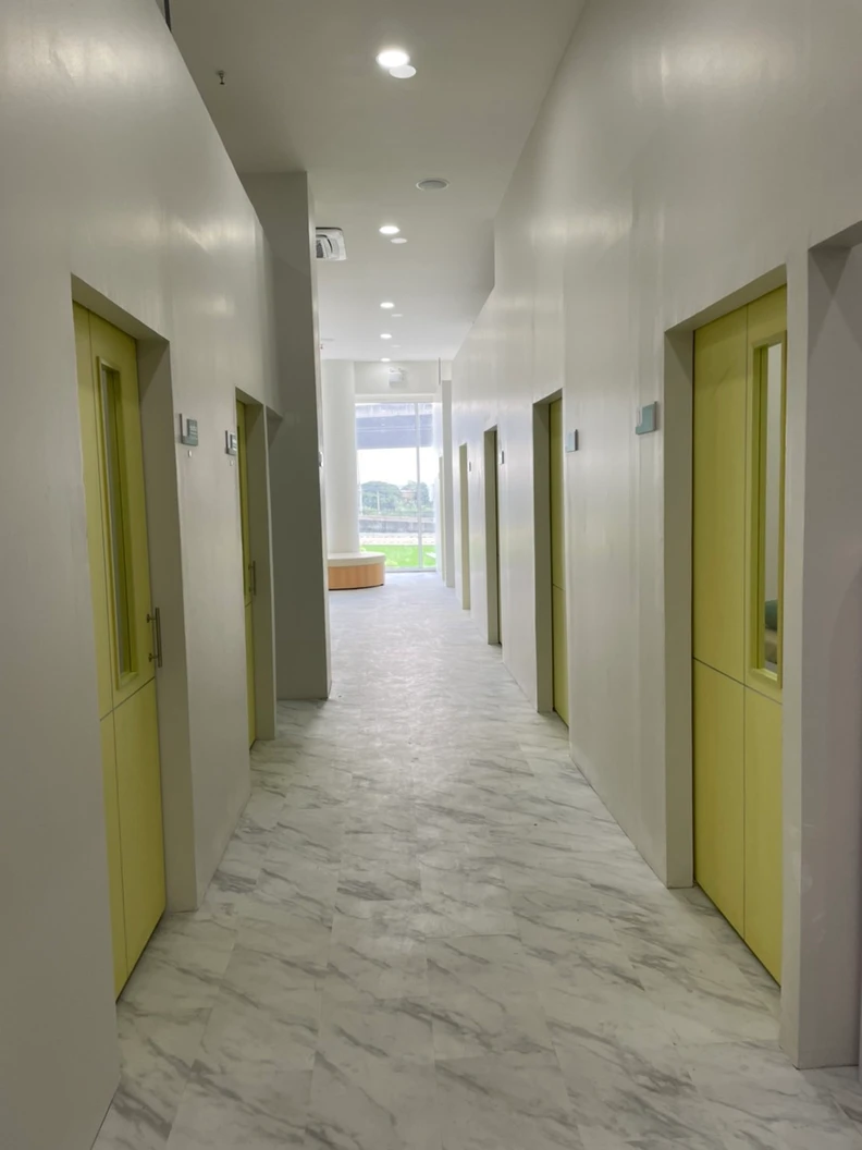 โปรแกรมบำบัดฟื้นฟูร่างกาย สำหรับผู้ที่เป็นโรคหลอดเลือดสมอง ผู้สูงอายุ หรือฟื้นฟูร่างกายก่อน-หลังผ่าตัด จำนวน 20 ครั้ง