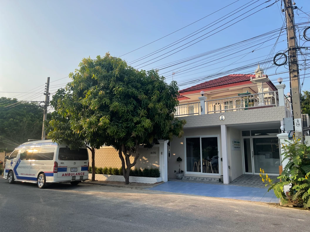 บริการห้องพักเพื่อฟื้นฟูดูแลผู้สูงอายุ หรือผู้ป่วยติดเตียง แบบห้องรวม 4 เตียง ระยะเวลา 1 เดือน